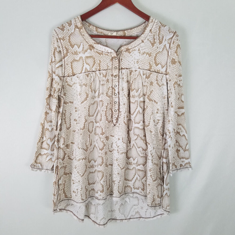 Entro Shirt Womens Small Popover Top Snake‎ Print Long Sleeve Round Neck Blouse